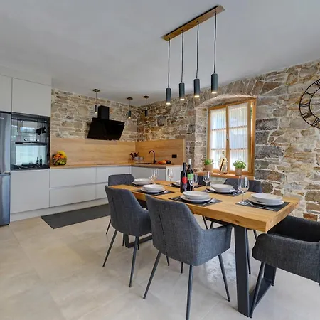 Casa Skitaconka Koromačno