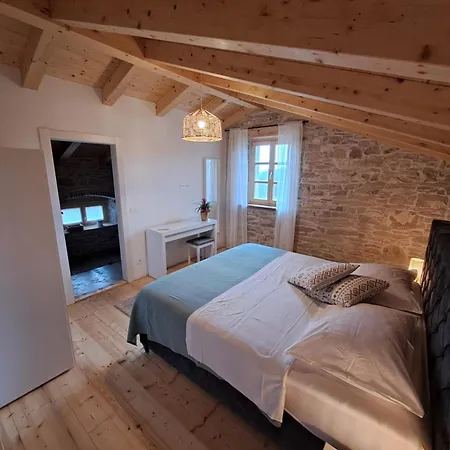Casa Skitaconka * Koromacno