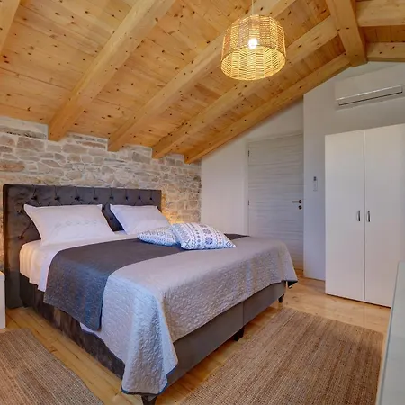 Casa Skitaconka * Koromačno